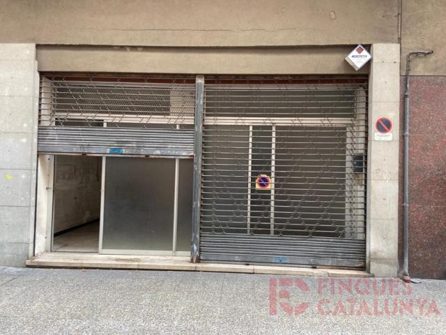 Local En venta en Girona photo 0