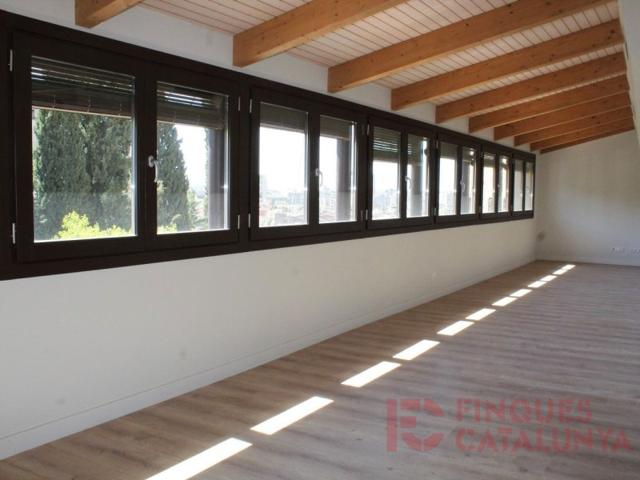 Piso En venta en Girona photo 0