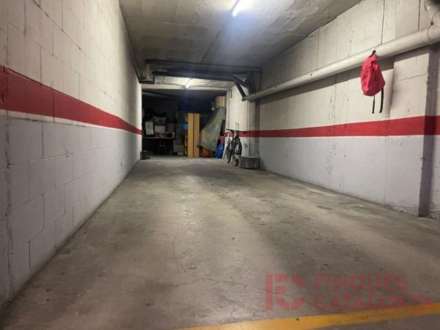 Parking Subterráneo En venta en Girona photo 0