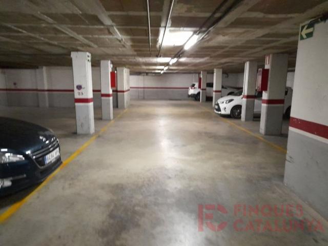 Parking Subterráneo En venta en Girona photo 0