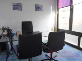 Local En venta en Girona photo 0