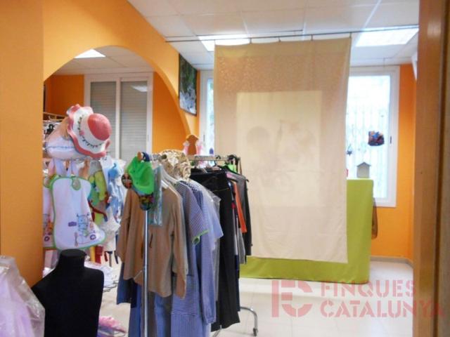 Local En venta en Salt photo 0