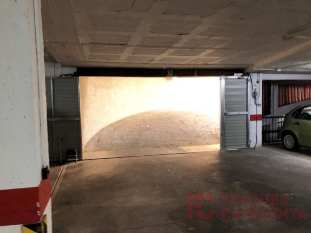 Parking Subterráneo En venta en Girona photo 0