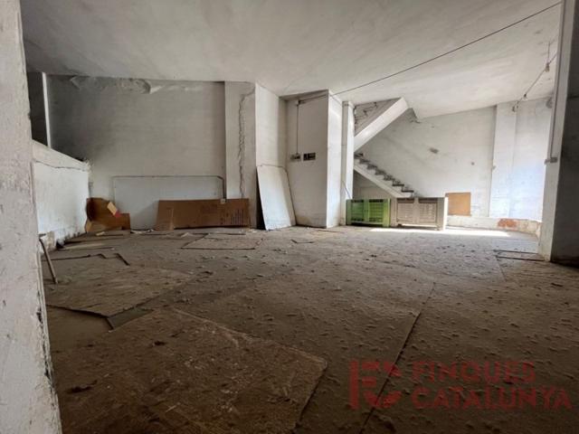 Local En venta en Girona photo 0
