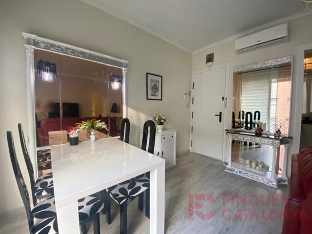 Piso En venta en Girona photo 0