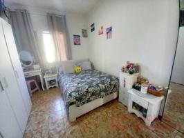 Piso En venta en Girona photo 0
