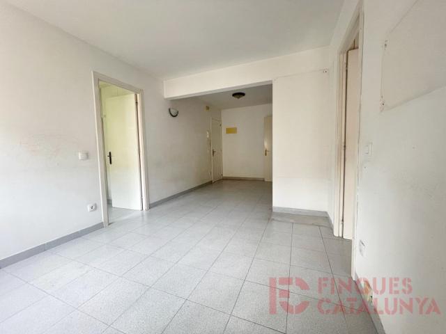 Piso En venta en Girona photo 0