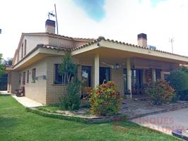 Casa En venta en Caldes De Malavella photo 0