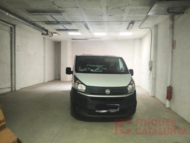 Local En venta en Girona photo 0