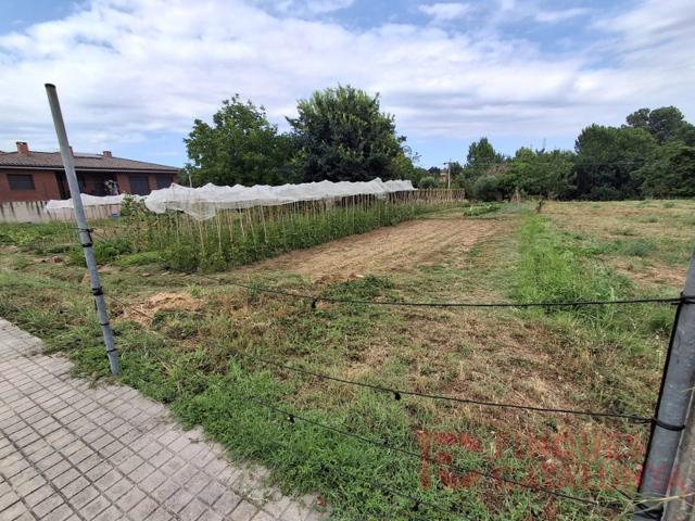 Terreno Urbanizable En venta en Porqueres photo 0