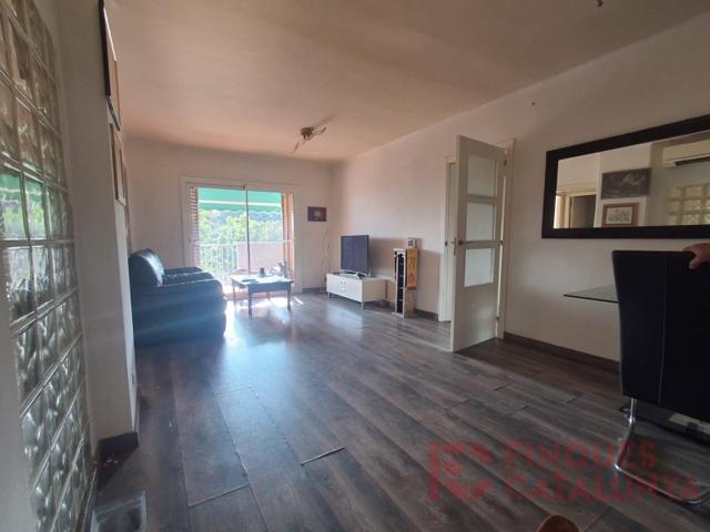 Piso En venta en Girona photo 0