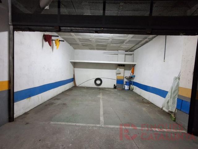 Parking Subterráneo En venta en Salt photo 0