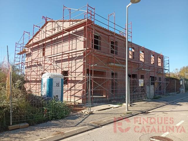 Casa En venta en Cassà De La Selva photo 0