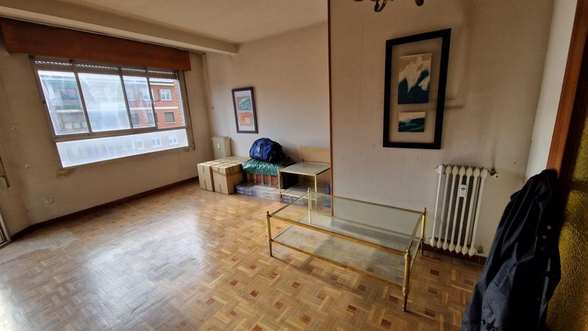 Piso En venta en Puerta del ángel photo 0