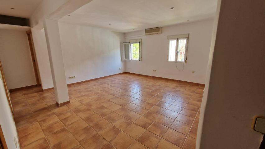 Piso En venta en Parla photo 0
