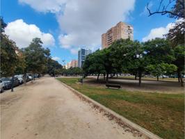 Piso en venta en L'Illa Perduda(46022) photo 0