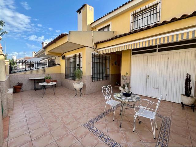 BUNGALOW EN ALMORADÍ photo 0
