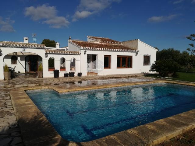 Villa En venta en Jávea - Xàbia photo 0