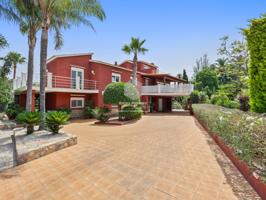 Villa En venta en Dénia photo 0