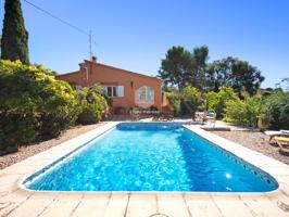 Villa En venta en Dénia photo 0
