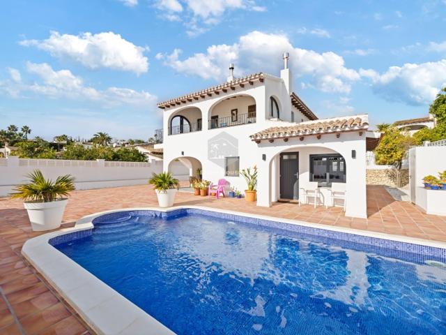 Villa En venta en Moraira photo 0