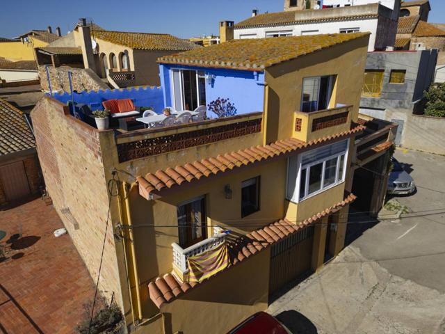 Encantadora casa en Albons photo 0