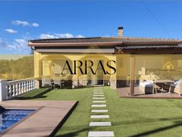 Casa En venta en Sant Pere De Vilamajor photo 0