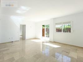 Piso En venta en Estepona photo 0