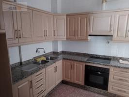 Piso En venta en Tocina photo 0