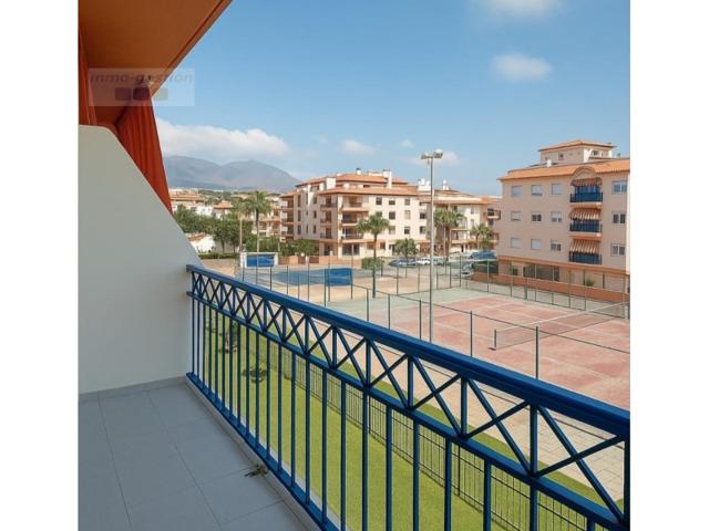 Piso En venta en Estepona photo 0