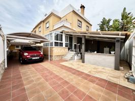 ***AMPLIA VIVIENDA FAMILIAR CON 6 DORMITORIOS, IDEAL PARA DISFRUTAR EN FAMILIA O COMO INVERSIÓN CON GRAN POTENCIAL DE AL photo 0