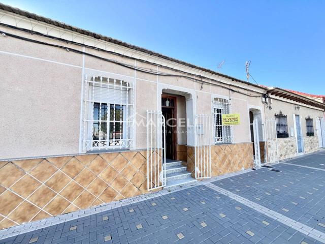 ***CASA DE PUEBLO PARA REFORMAR EN BIGASTRO, ALICANTE - GRAN PARCELA DE 271M2 Y MÚLTIPLES POSIBILIDADES*** photo 0