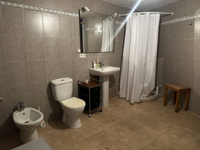 Se vende casa en Llauri photo 0