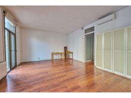 Piso En venta en Barcelona photo 0