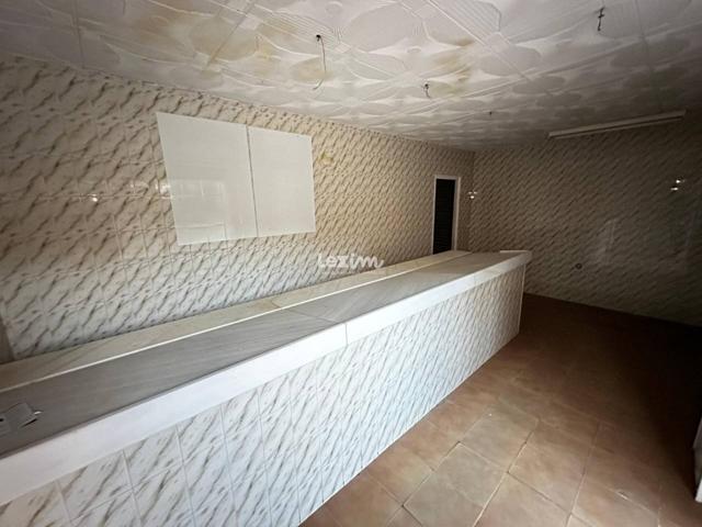 LOCAL EN VENTA EN LA FONT DELS CAPELLANS photo 0