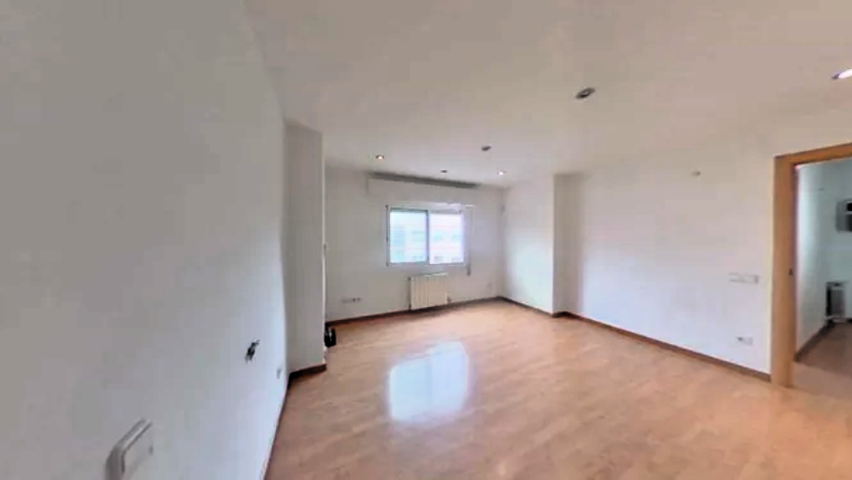 Piso - Cornellà de Llobregat photo 0