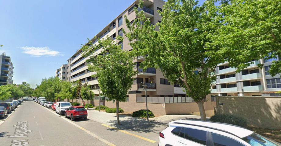 Plaza de aparcamiento - Lleida photo 0