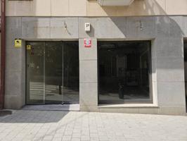 Local de 50m2 en calle Cervantes. photo 0