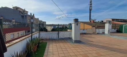 Piso En venta en Girona photo 0