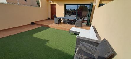 Villa En venta en Navata photo 0