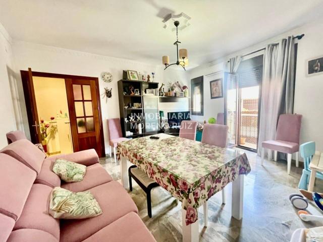 PISO CON 3 DORMITORIOS, COCHERA CERRADA PARA 2 COCHES. photo 0