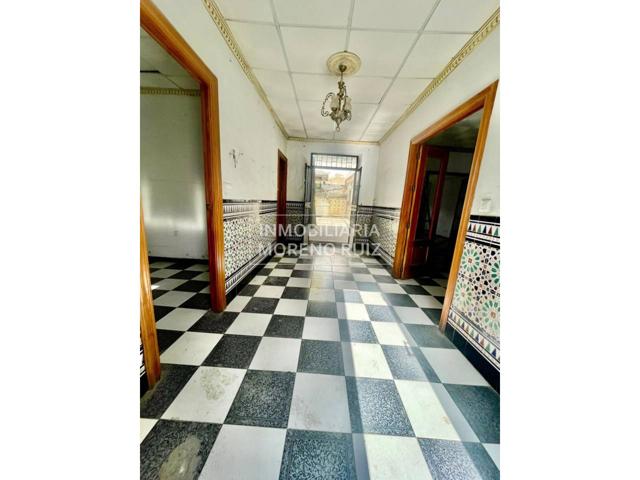 CASA PARA REFORMAR ZONA PARQUE. photo 0