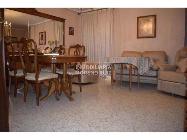 PISO CERCA DEL PARQUE EN UNA CALLE TRANQUILA. photo 0