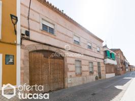 ✨ Casa de 315 m² en el centro de Manzanares, para entrar a vivir y con grandes posibilidades photo 0