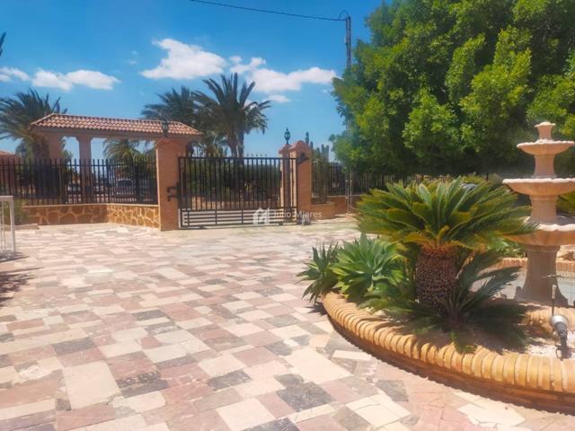 Espectacular Chalet con Piscina en Altabix-Jubalcoi: ¡Tu Oasis Personal! photo 0