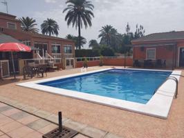 Exclusivo Chalet con Piscina y Casa de Invitados en La Hoya: ¡Tu Refugio de Lujo a 10 minutos de las playas de La Marina photo 0