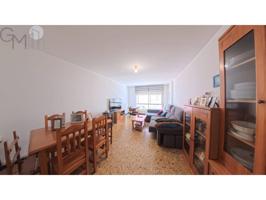 Piso amplio y exterior en el centro de Marín photo 0