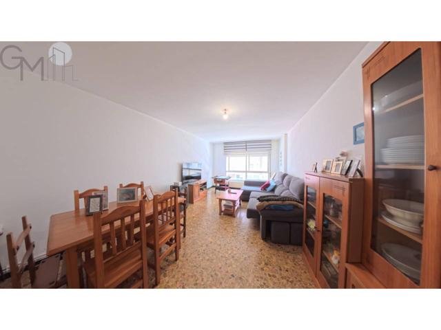 Piso amplio y exterior en el centro de Marín photo 0