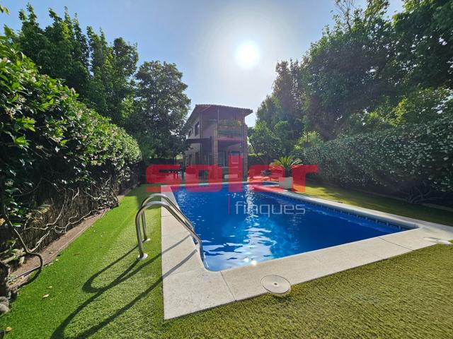 Villa En venta en Sant Cugat del Vallès photo 0