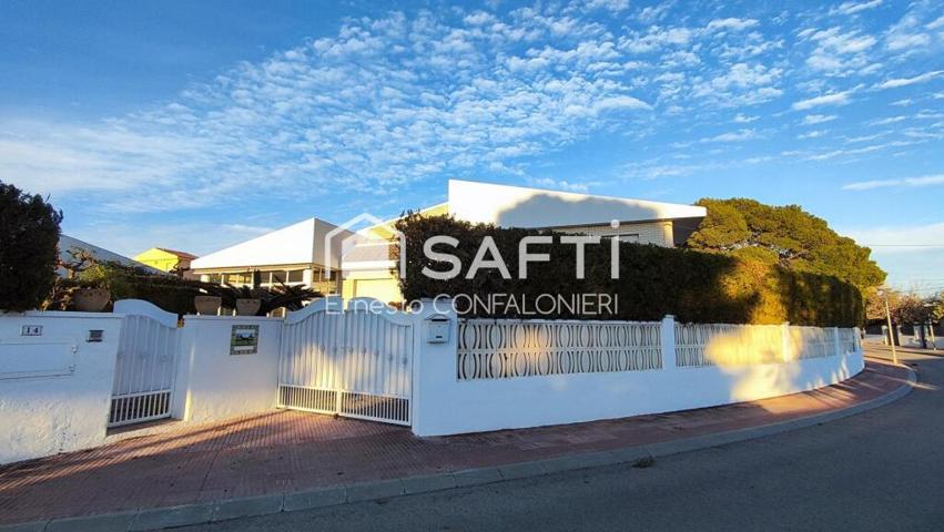 MAGNIFICO CHALET EN ALCANAR PLAYA DE 400m2, EVALUACION NUEVO PRECIO, OPORTUNIDAD. photo 0